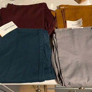NWT Old Navy Ultimate Slim Built In Flex Pants 4 Pack